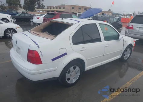 2000 Volkswagen Jetta Gls z USA, uszkodzony, nr VIN 3VWSC29M6YM170306